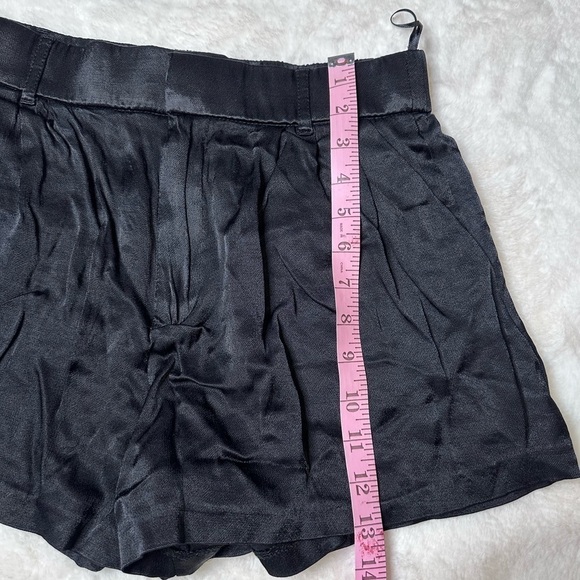 Zara Black Short - Picture 10 of 10